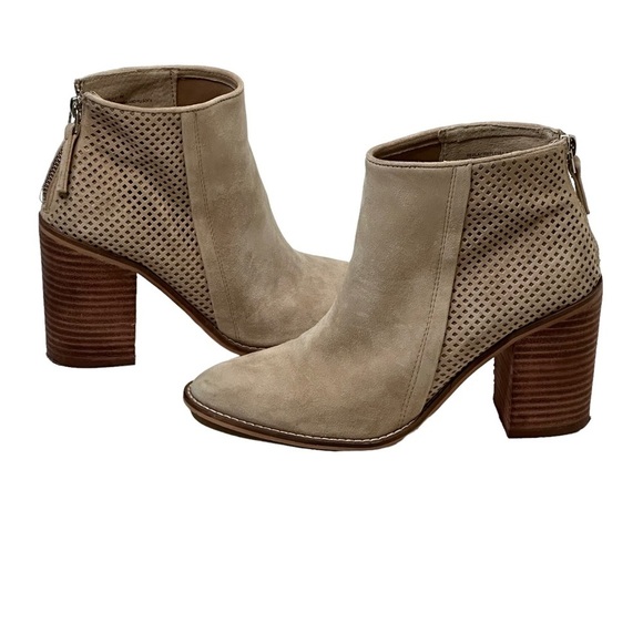 Steve Madden Replay Tan Suede Perforated Ankle Booties 8M - Picture 2 of 13